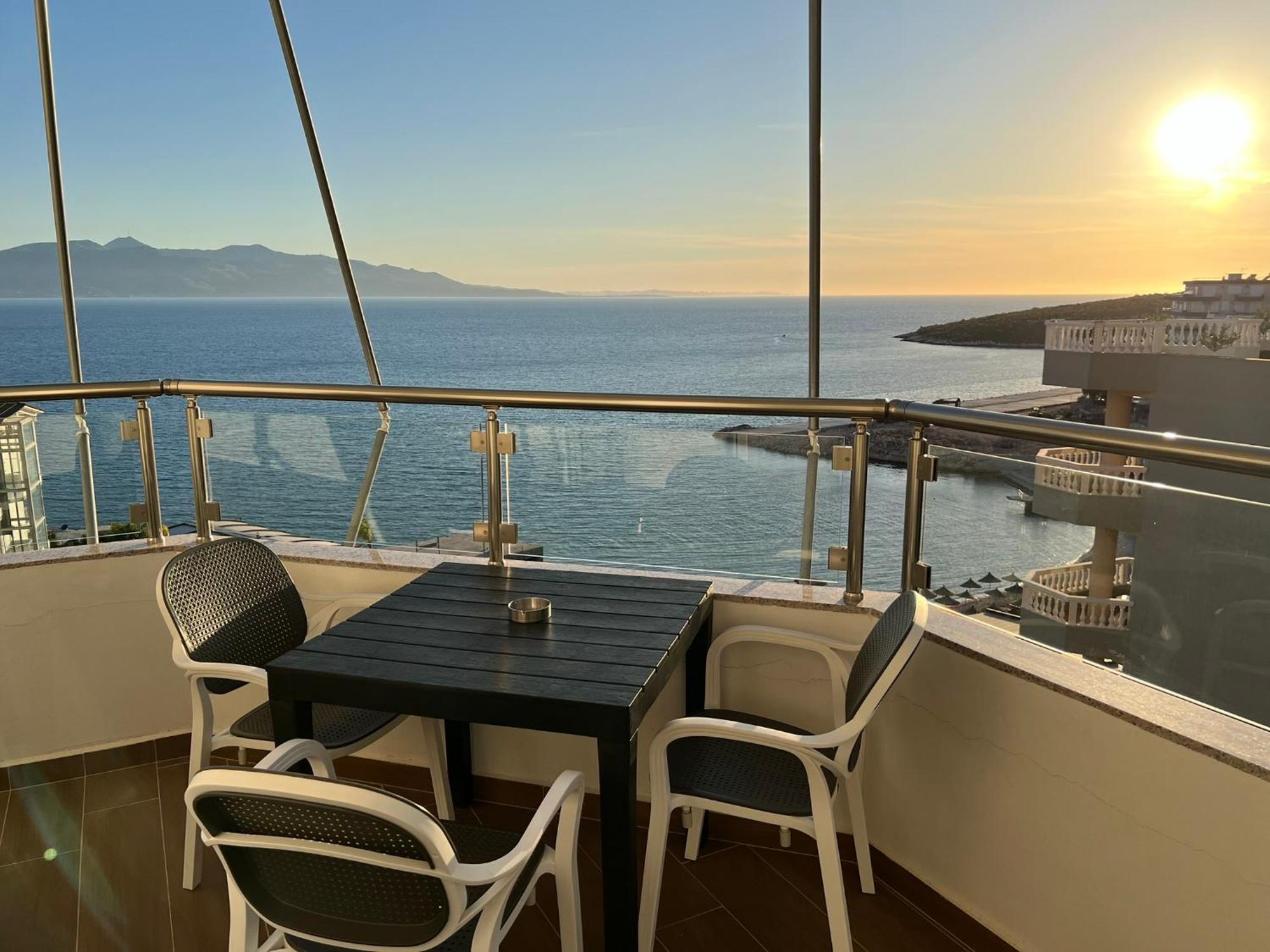 Saranda Luxury Apartments Luaran gambar
